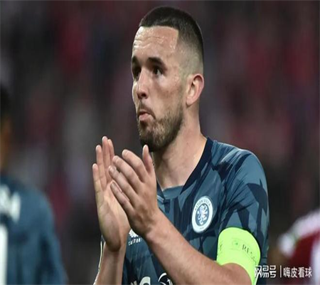 Hê-Nê: Bayern Sẽ Giúp Alaba Phẫu Thuật, Đã Sắp Xếp Bác Sĩ
