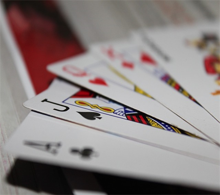 Thắng Trong Texas Hold'em Flush: Kỹ Năng Và Chiến Lược Chia Sẻ Từ Cao Thủ